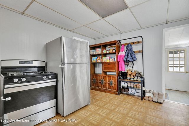 1028 Hogsback Road, Mason, MI 48854