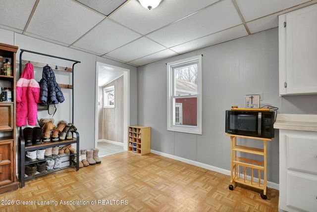 1028 Hogsback Road, Mason, MI 48854