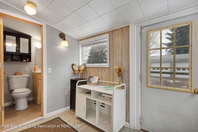 1028 Hogsback Road, Mason, MI 48854