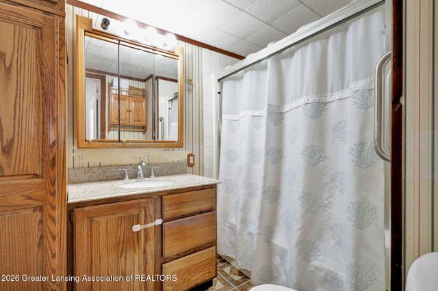 1028 Hogsback Road, Mason, MI 48854