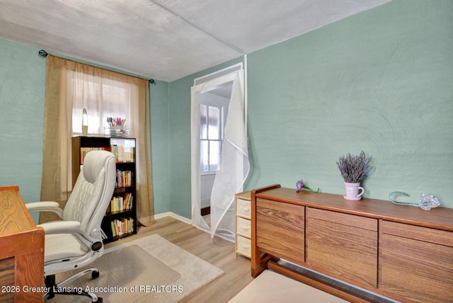 1028 Hogsback Road, Mason, MI 48854