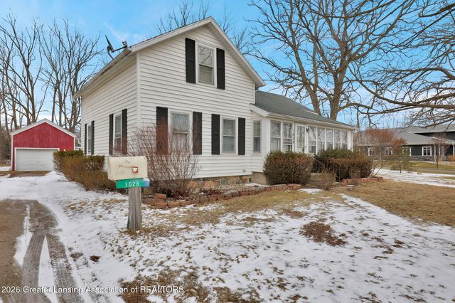 1028 Hogsback Road, Mason, MI 48854