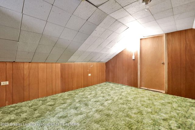 1028 Hogsback Road, Mason, MI 48854