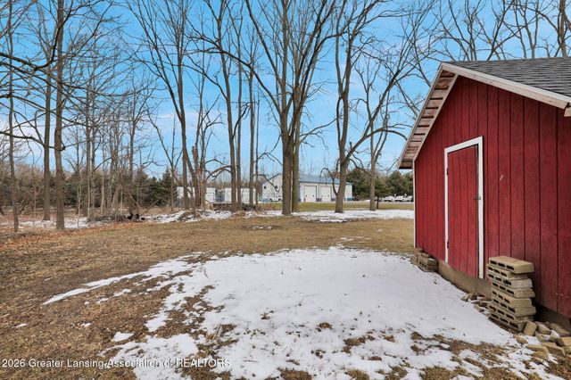 1028 Hogsback Road, Mason, MI 48854