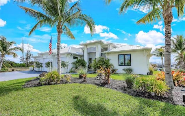 2405 SW 11th AVE, Cape Coral, FL 33991