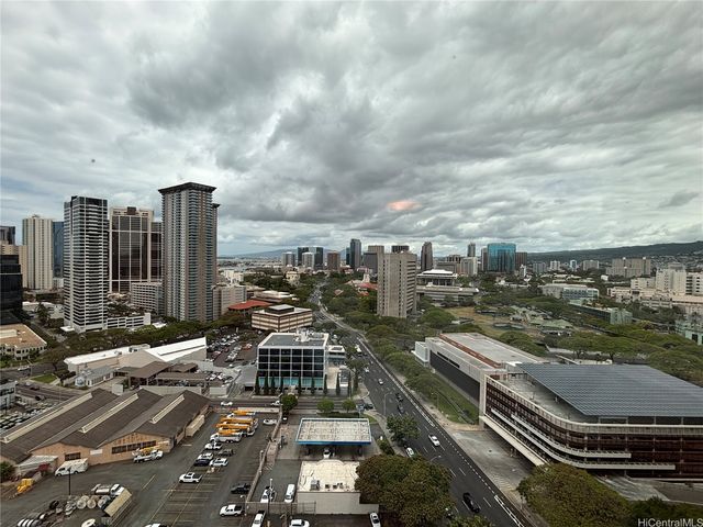 801 S King Street 2507, Honolulu, HI 96813