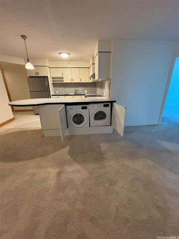 801 S King Street 2507, Honolulu, HI 96813