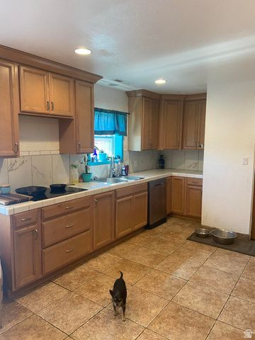 1112 TAMARISK DR, St. George, UT 84790