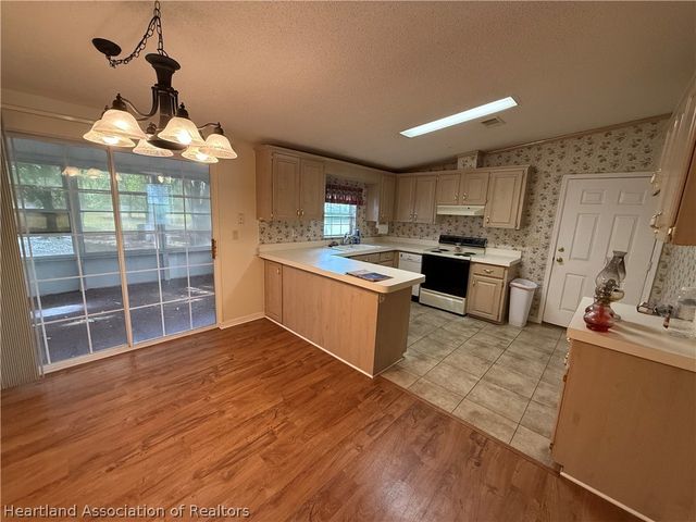 5719 Wolf Lake Road, Sebring, FL 33875