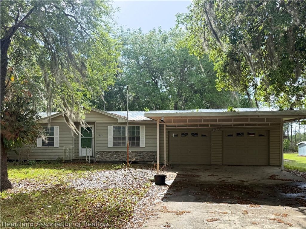 5719 Wolf Lake Road, Sebring, FL 33875
