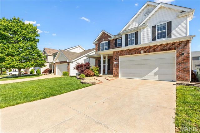 320 Jessie Marie Lane, St Peters, MO 63376