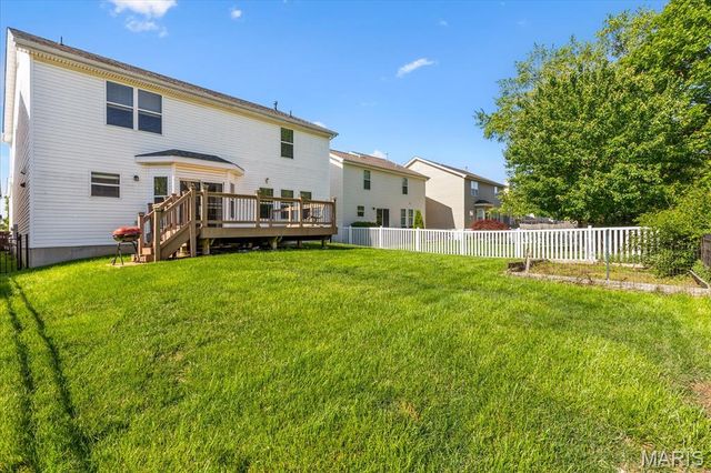 320 Jessie Marie Lane, St Peters, MO 63376