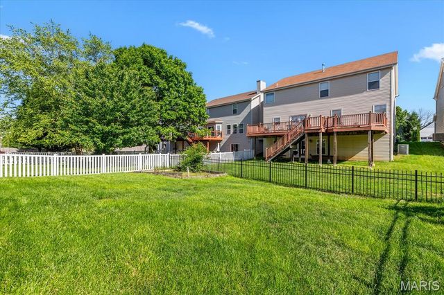320 Jessie Marie Lane, St Peters, MO 63376