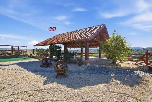 29952 Louis Ave, Canyon Country, CA 91351