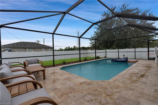 511 SW 26th AVE, Cape Coral, FL 33991