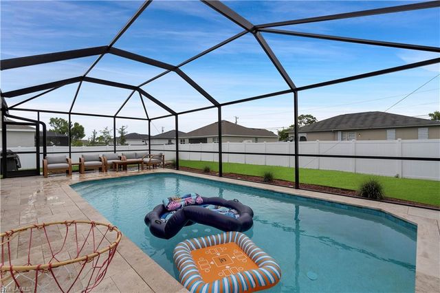 511 SW 26th AVE, Cape Coral, FL 33991