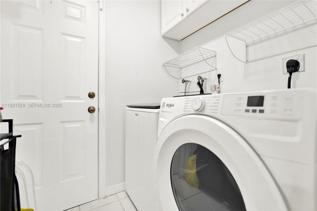 16415 SW 73rd Ter, Miami, FL 33193