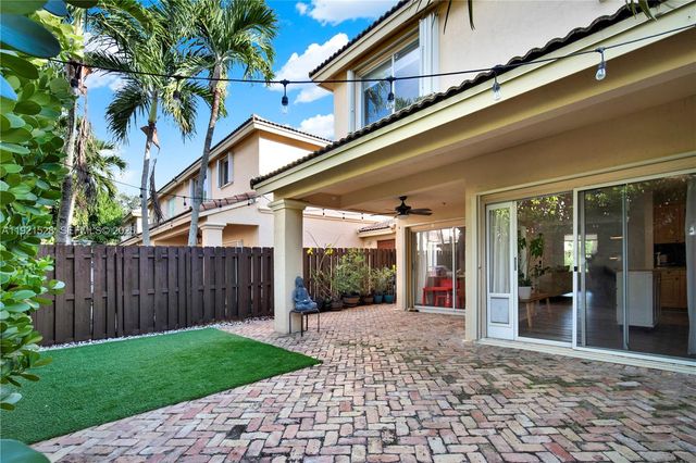 16415 SW 73rd Ter, Miami, FL 33193