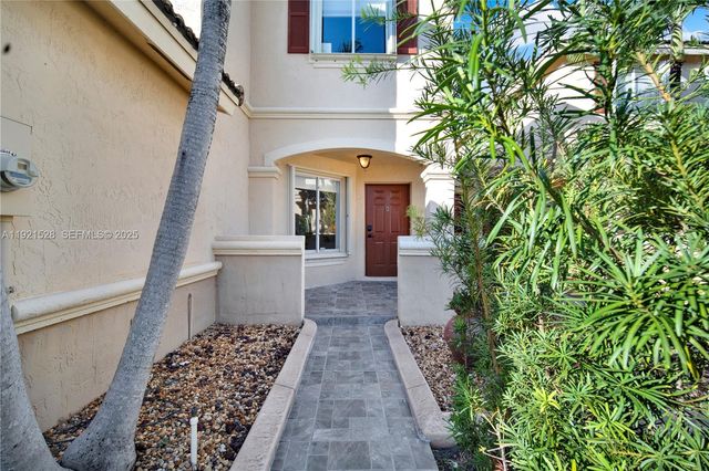 16415 SW 73rd Ter, Miami, FL 33193