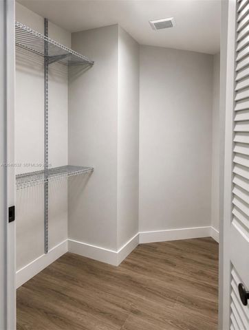 3300 NE 191st Street 907, Aventura, FL 33180