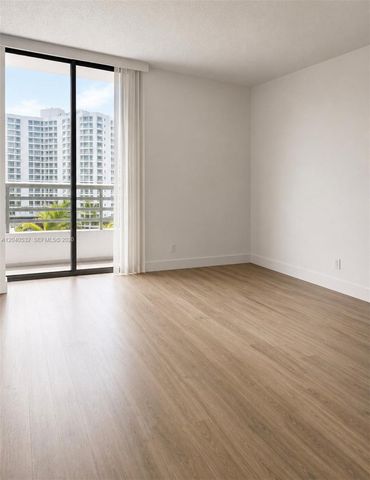 3300 NE 191st Street 907, Aventura, FL 33180