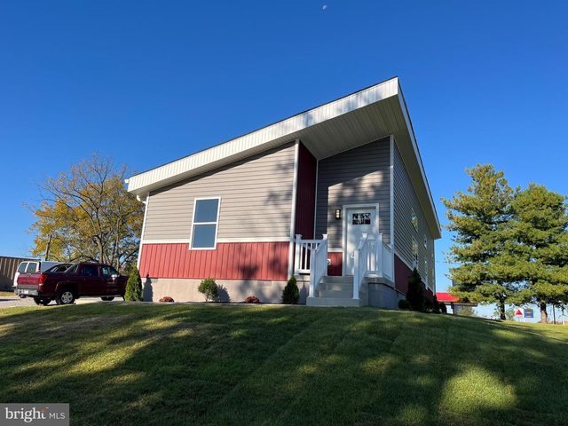 97 FOX CHASE CT, Kearneysville, WV 25430
