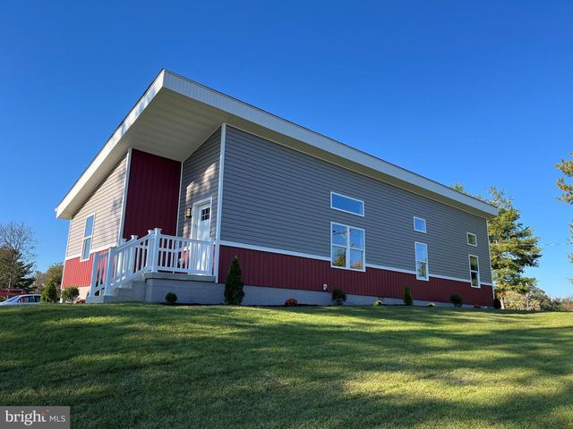 97 FOX CHASE CT, Kearneysville, WV 25430