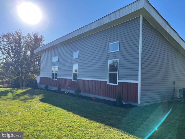 97 FOX CHASE CT, Kearneysville, WV 25430