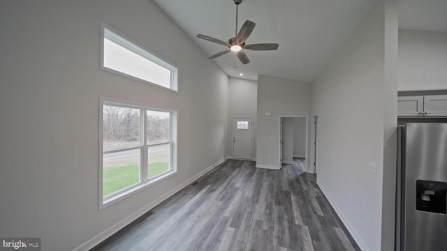97 FOX CHASE CT, Kearneysville, WV 25430