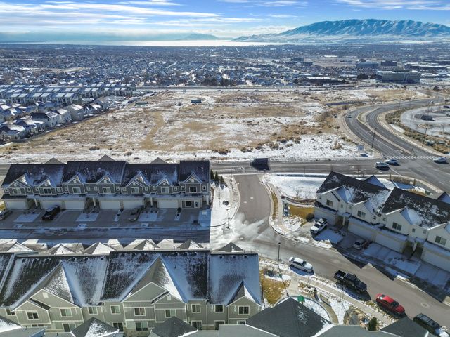 986 W VISTA RIDGE DR, Lehi, UT 84043