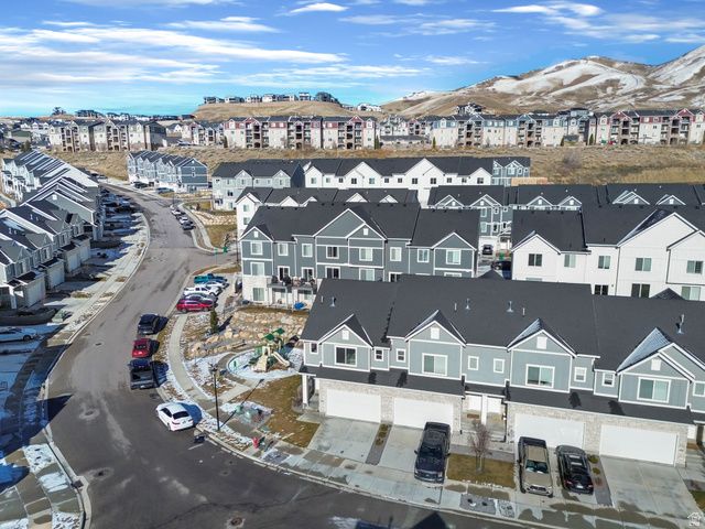 986 W VISTA RIDGE DR, Lehi, UT 84043