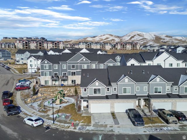 986 W VISTA RIDGE DR, Lehi, UT 84043