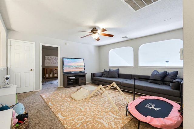 518 BANDERA CIR CIR, New Braunfels, TX 78130