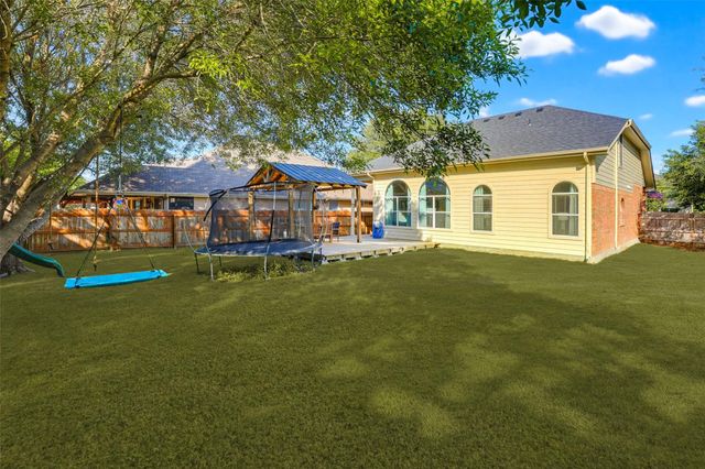 518 BANDERA CIR CIR, New Braunfels, TX 78130