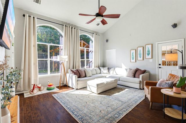 518 BANDERA CIR CIR, New Braunfels, TX 78130