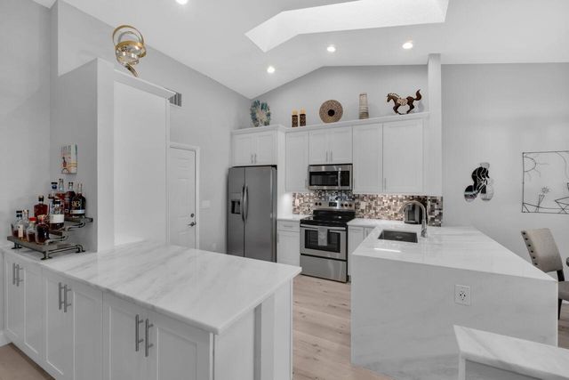 17215 Boca Club Boulevard 1, Boca Raton, FL 33487