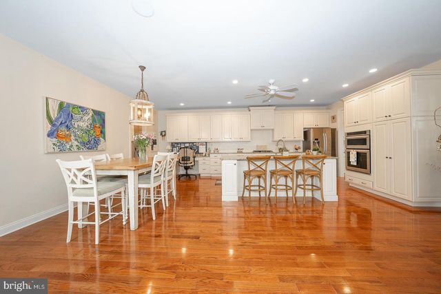 3708 LISETER GDNS, Newtown Square, PA 19073