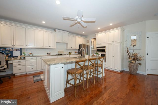 3708 LISETER GDNS, Newtown Square, PA 19073