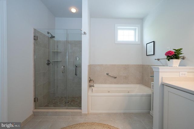 3708 LISETER GDNS, Newtown Square, PA 19073