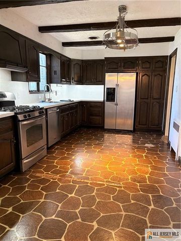 13 Fountain Street, East Brunswick, NJ 08816