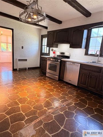 13 Fountain Street, East Brunswick, NJ 08816