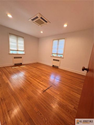 13 Fountain Street, East Brunswick, NJ 08816