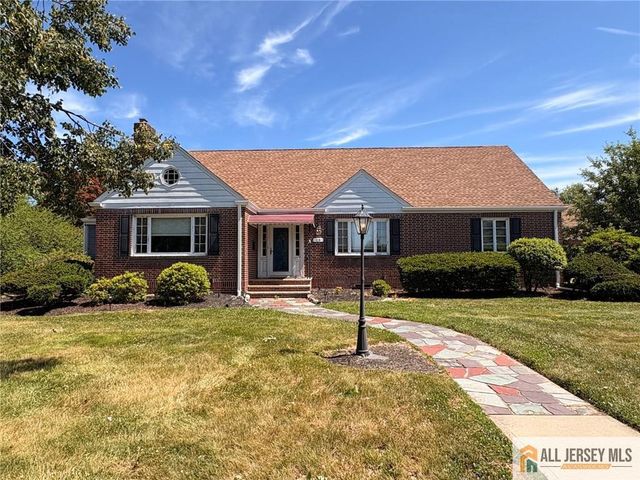 13 Fountain Street, East Brunswick, NJ 08816