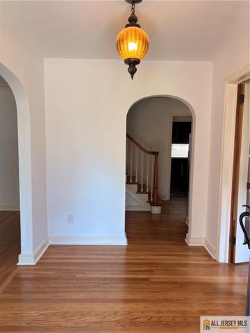 13 Fountain Street, East Brunswick, NJ 08816