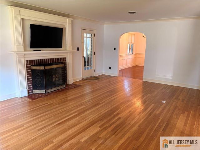 13 Fountain Street, East Brunswick, NJ 08816
