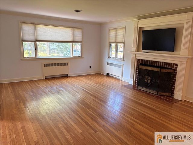 13 Fountain Street, East Brunswick, NJ 08816