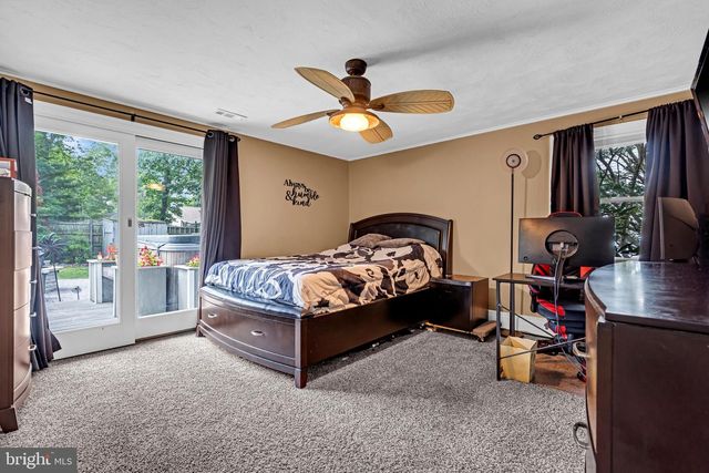 110 4TH AVE, Tuckerton, NJ 08087