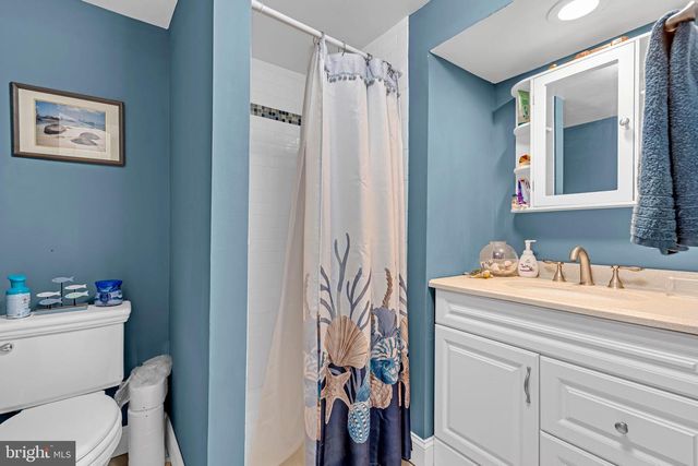 110 4TH AVE, Tuckerton, NJ 08087