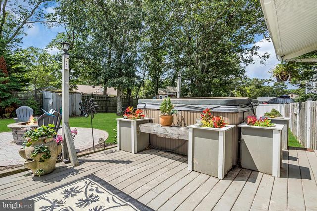 110 4TH AVE, Tuckerton, NJ 08087