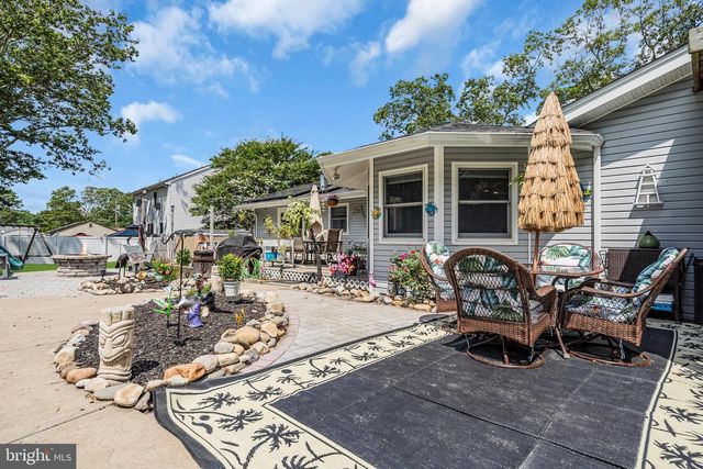 110 4TH AVE, Tuckerton, NJ 08087